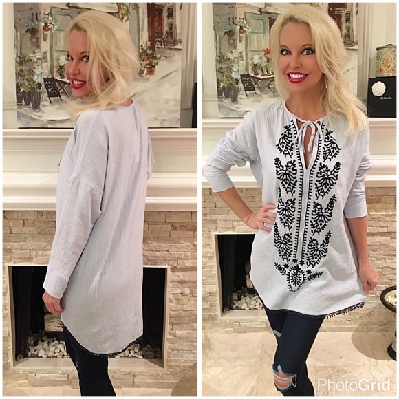 🎉 HP Baby blue embroidered tie front tunic - Picture 3 of 3